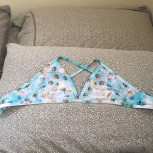 Jolyn triangle top